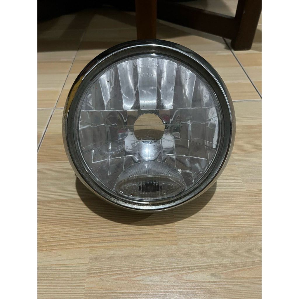 Lampu depan Vixion Old Ori