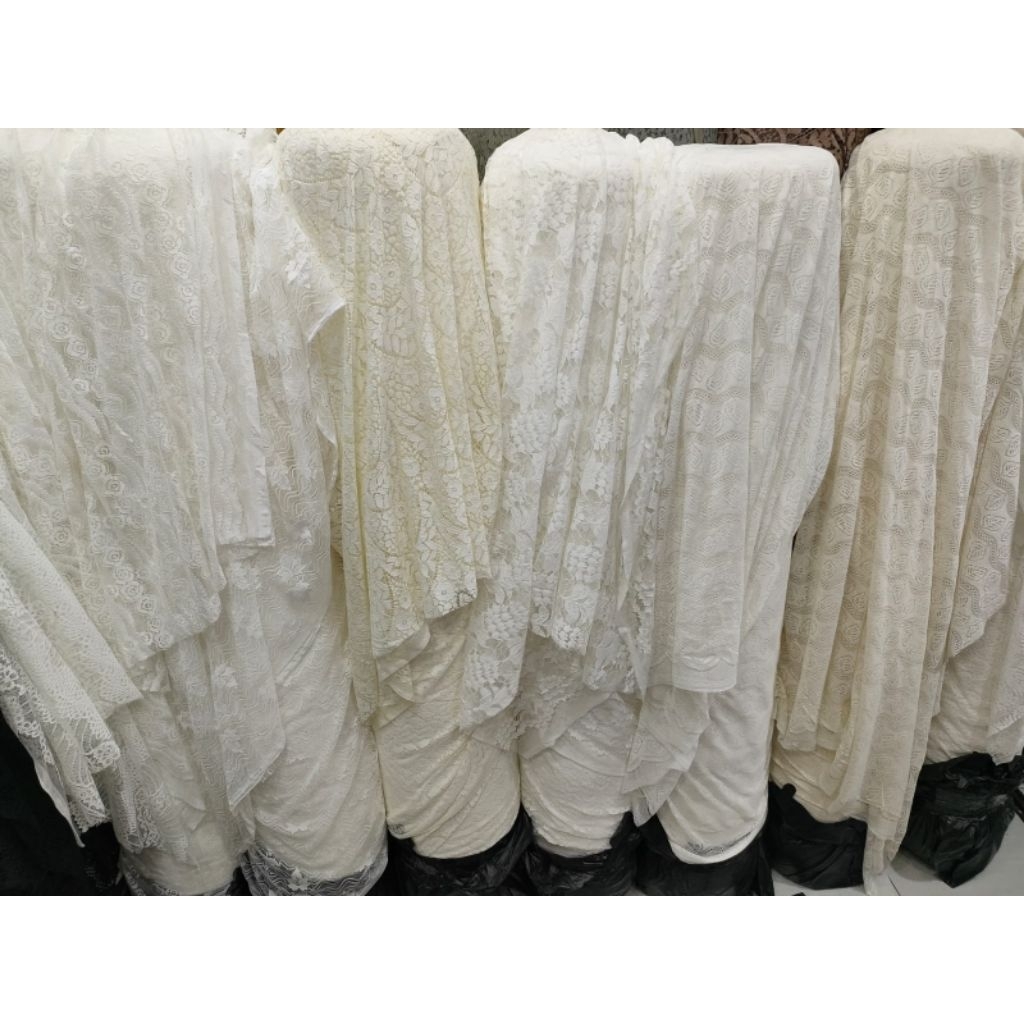 kain brukat bordir meteran - harga/0,5m  - kain brukat bordir bunga timbul - kain burkat bordir prem