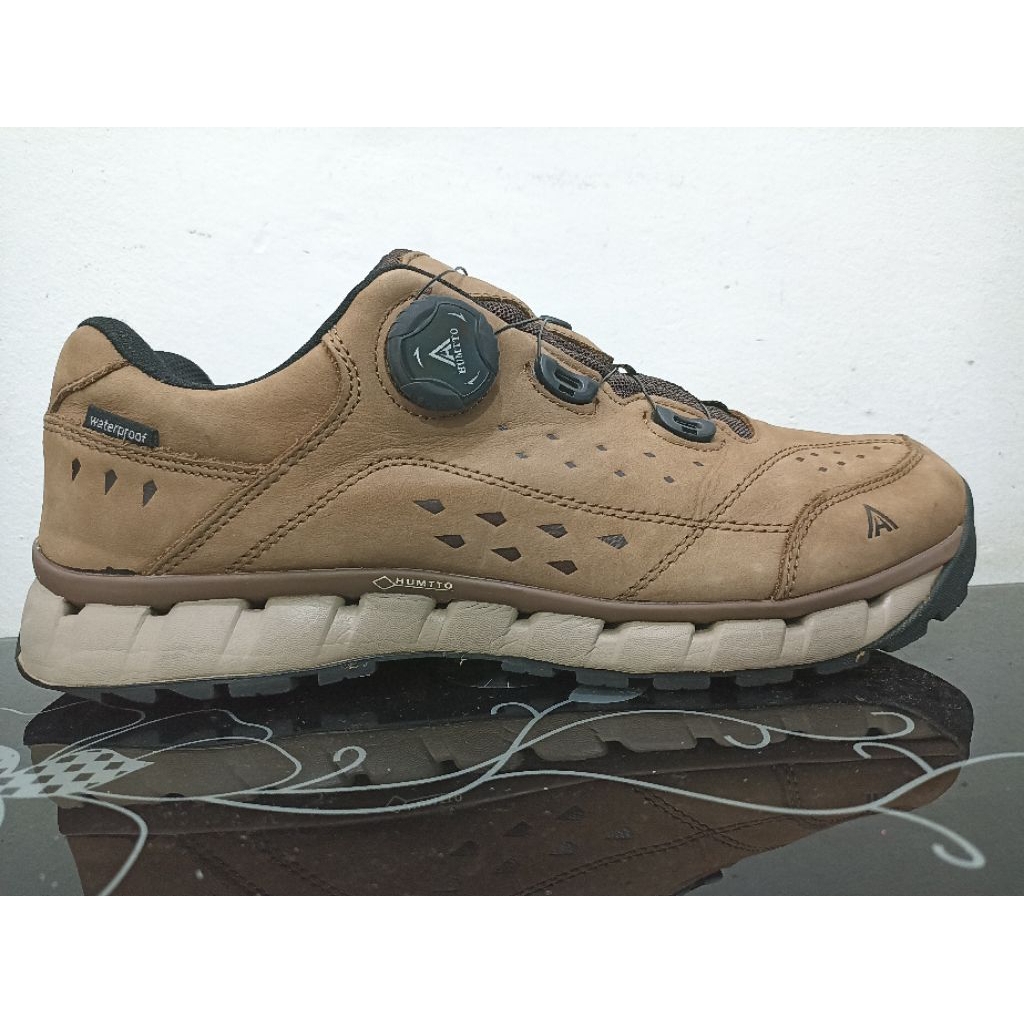 Sepatu Second Ori - Humtto Size 44