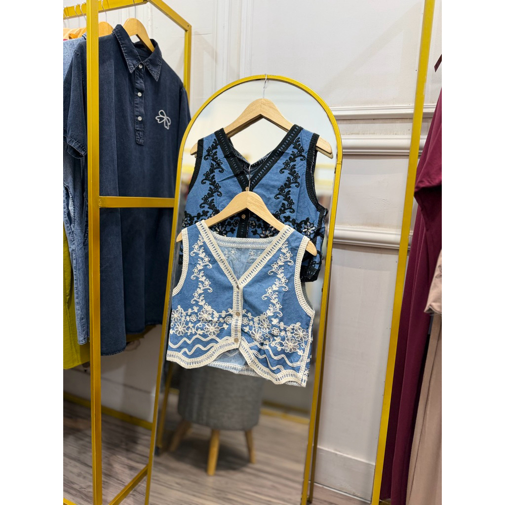 Vest Levis