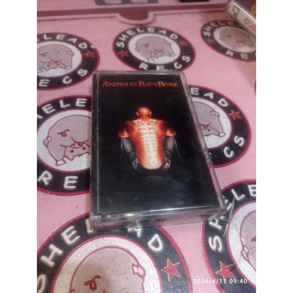 Kaset Andra And The BackBone