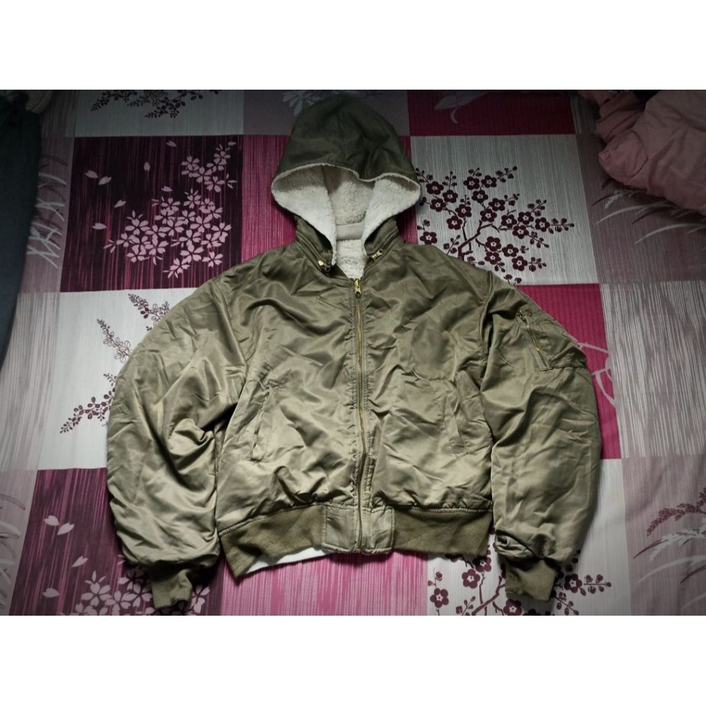 Bomber Hoodie Earth Music & Ecology