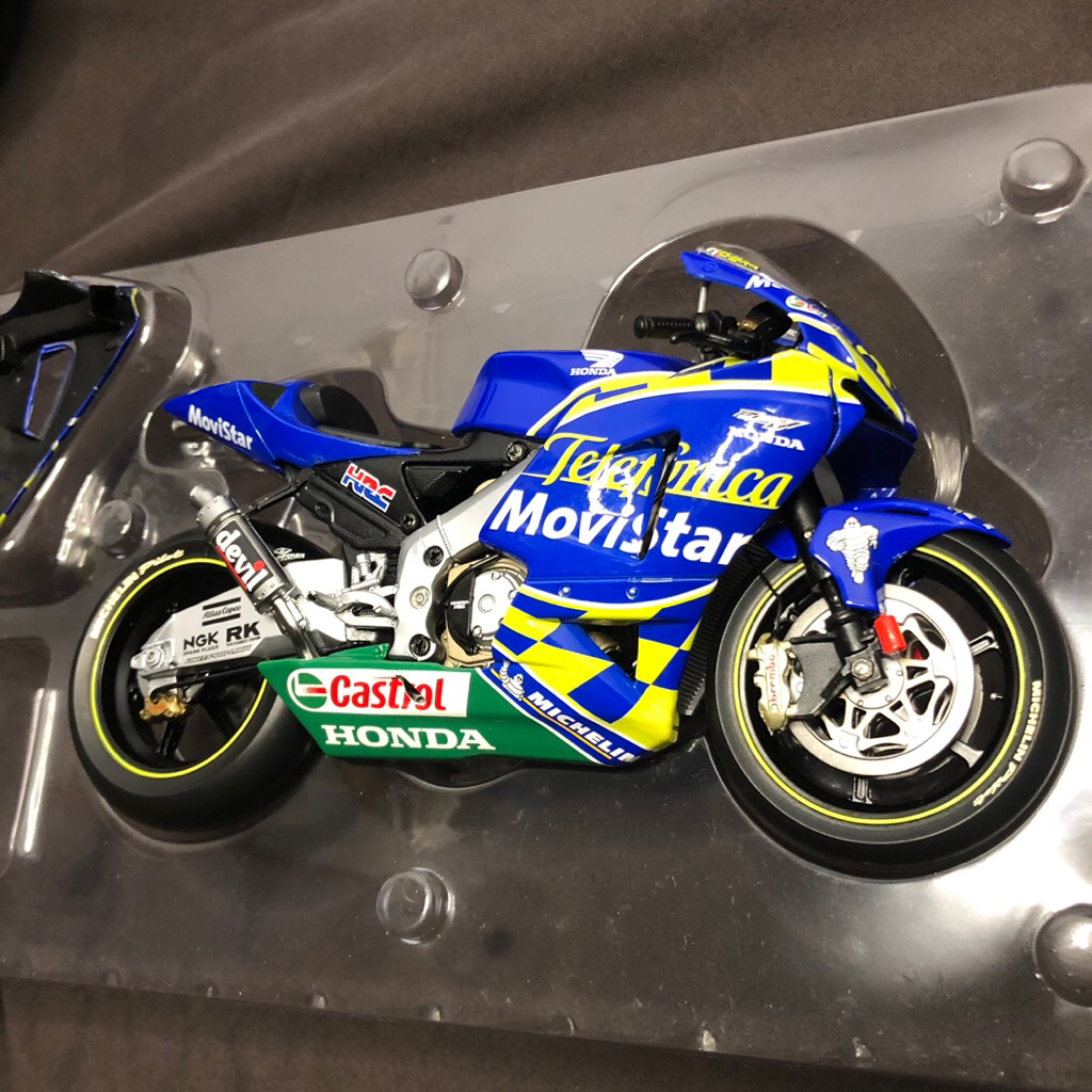 Diecast 1/12 Minichamps Honda RC211V Daijiro Kato MotoGP 2003