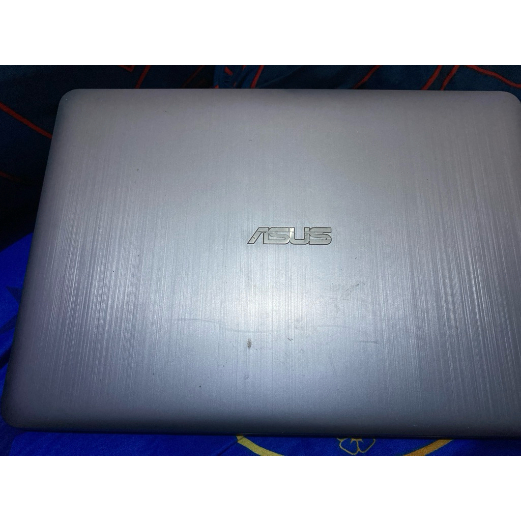 Laptop asus X441M