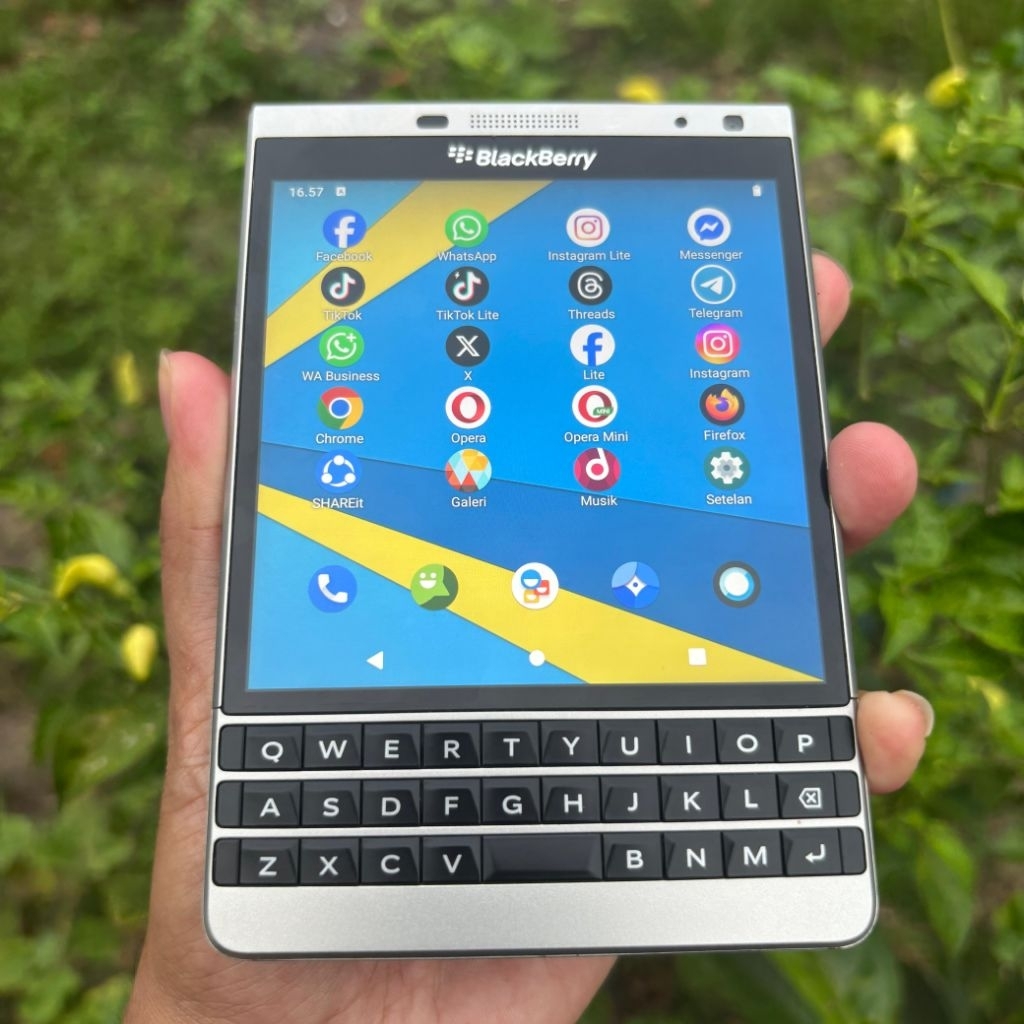 BLACKBERRY PASSPORT DALLAS SILVER ANDROID 11 INTERNAL 128GB - MINUS WIFI ONLY
