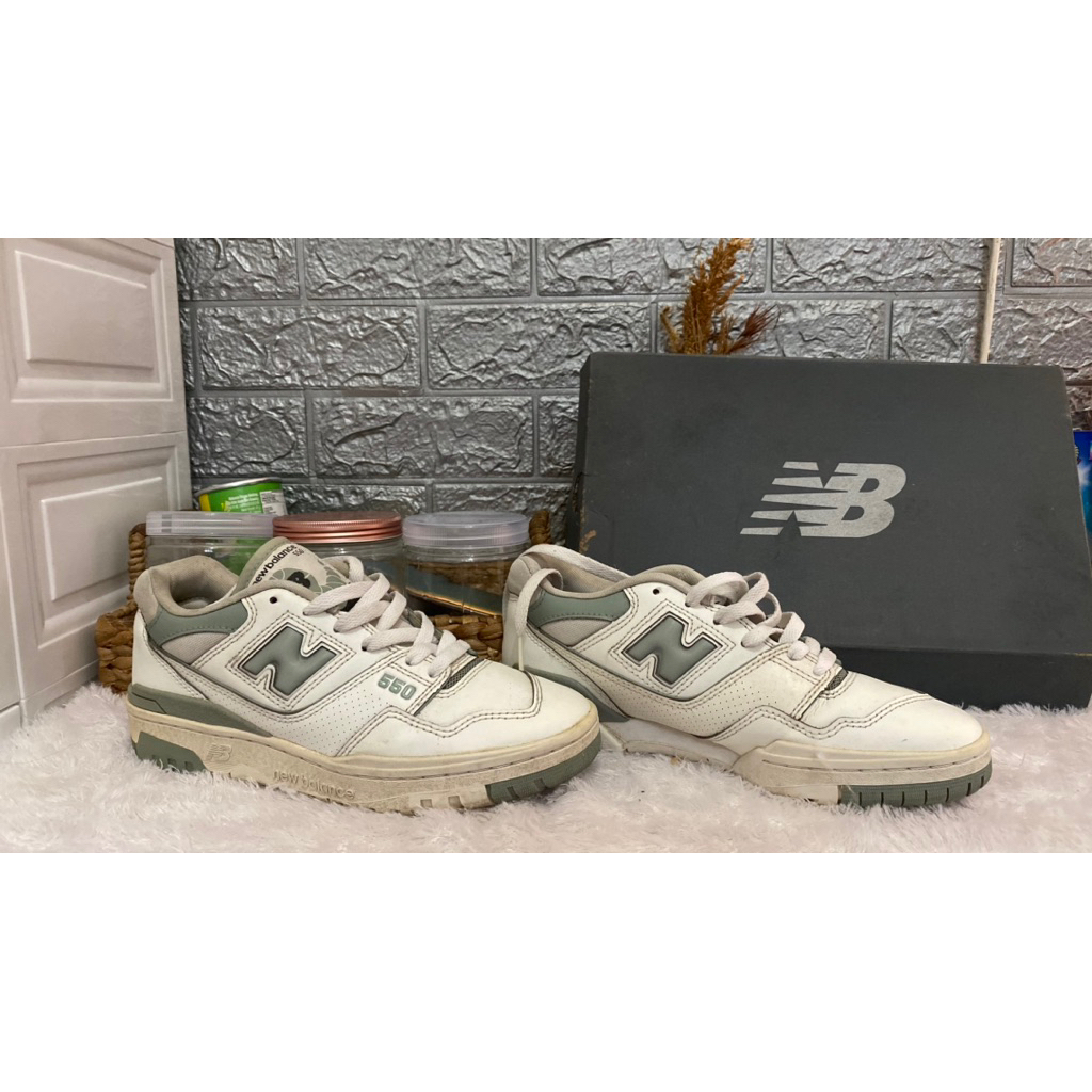 New Balance 550 Sneakers Neutral Grey White Rain Cloud Women 8.5 ORI