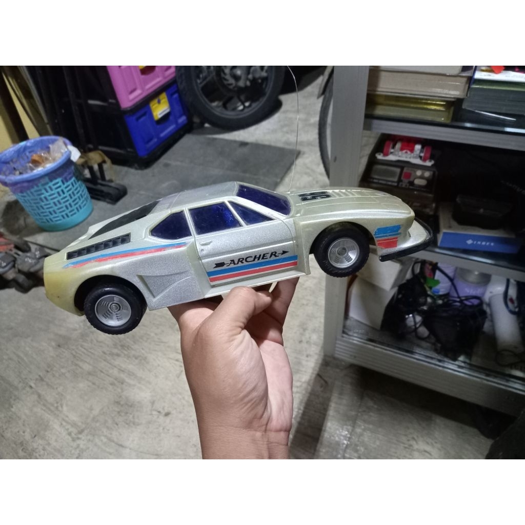 mobil mainan radio control jadul