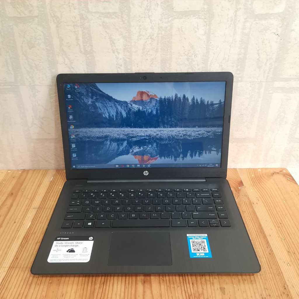Laptop Hp Stream 14-ds003nr, AMD A4 - 9120e, AMD Radeon R3, Seri baru, Ram 4Gb/32GbMMC + 128Gb, Supe