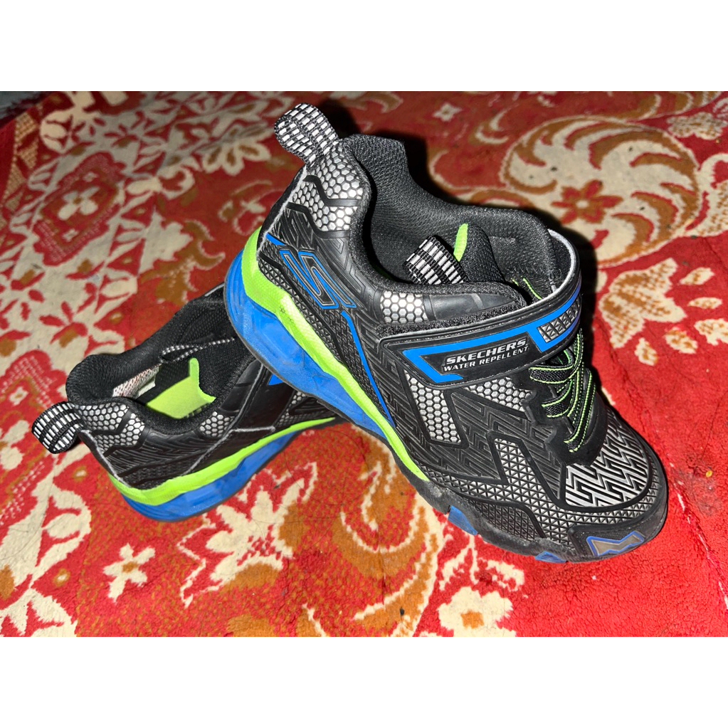 Sepatu Skechers Anak Laki-Laki