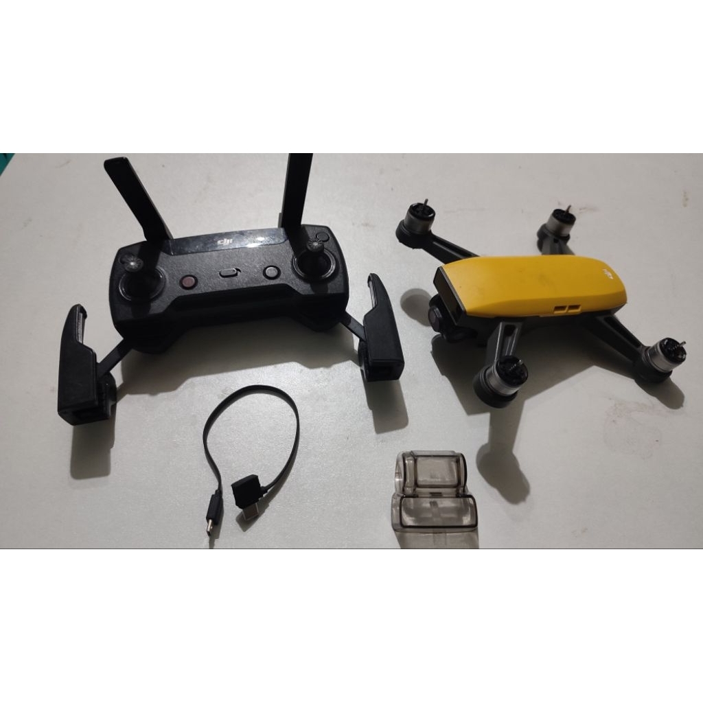 drone Dji spark bekas warna Kuning