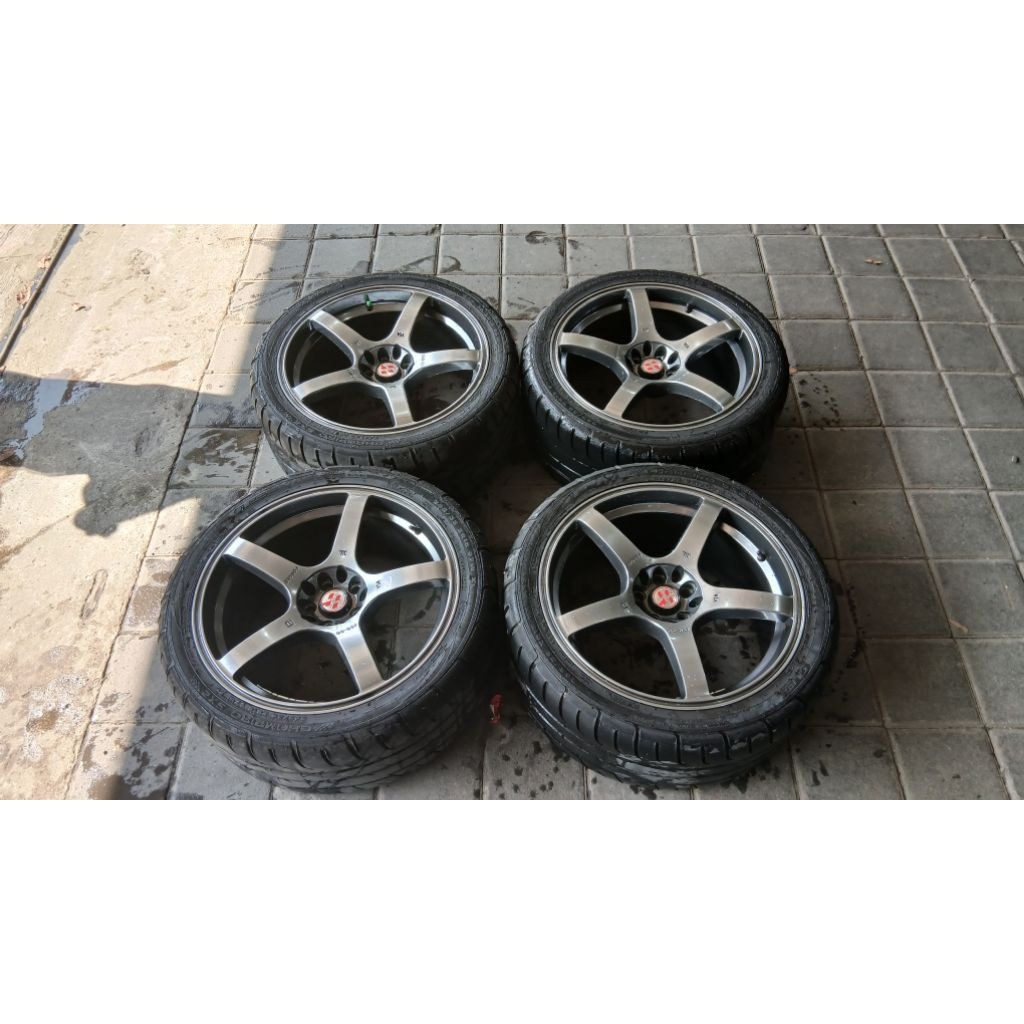Velg bekas mobil racing ring 18 lebar 8 baut 5x100/114.3 + ban bonus