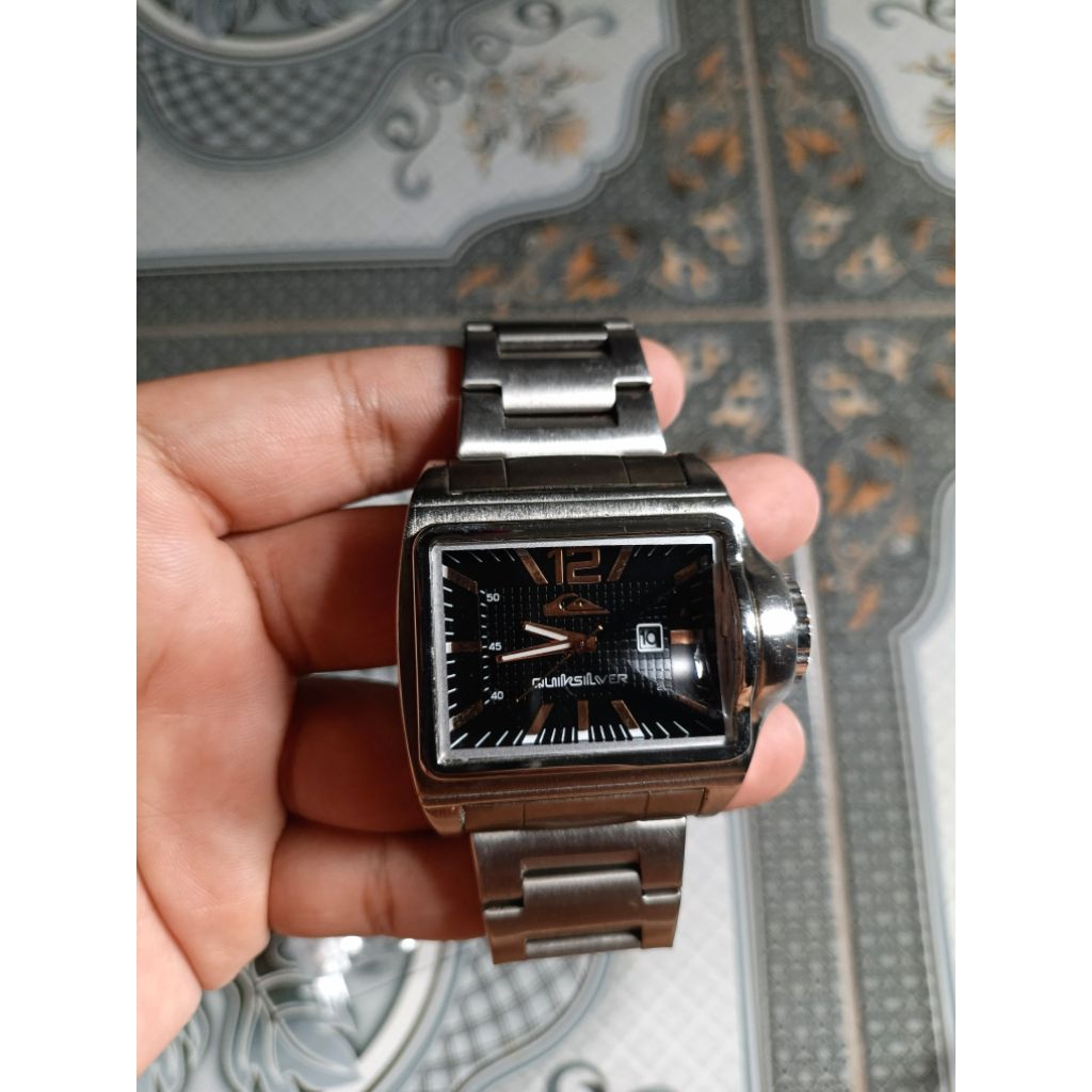jam tangan Quicksilver