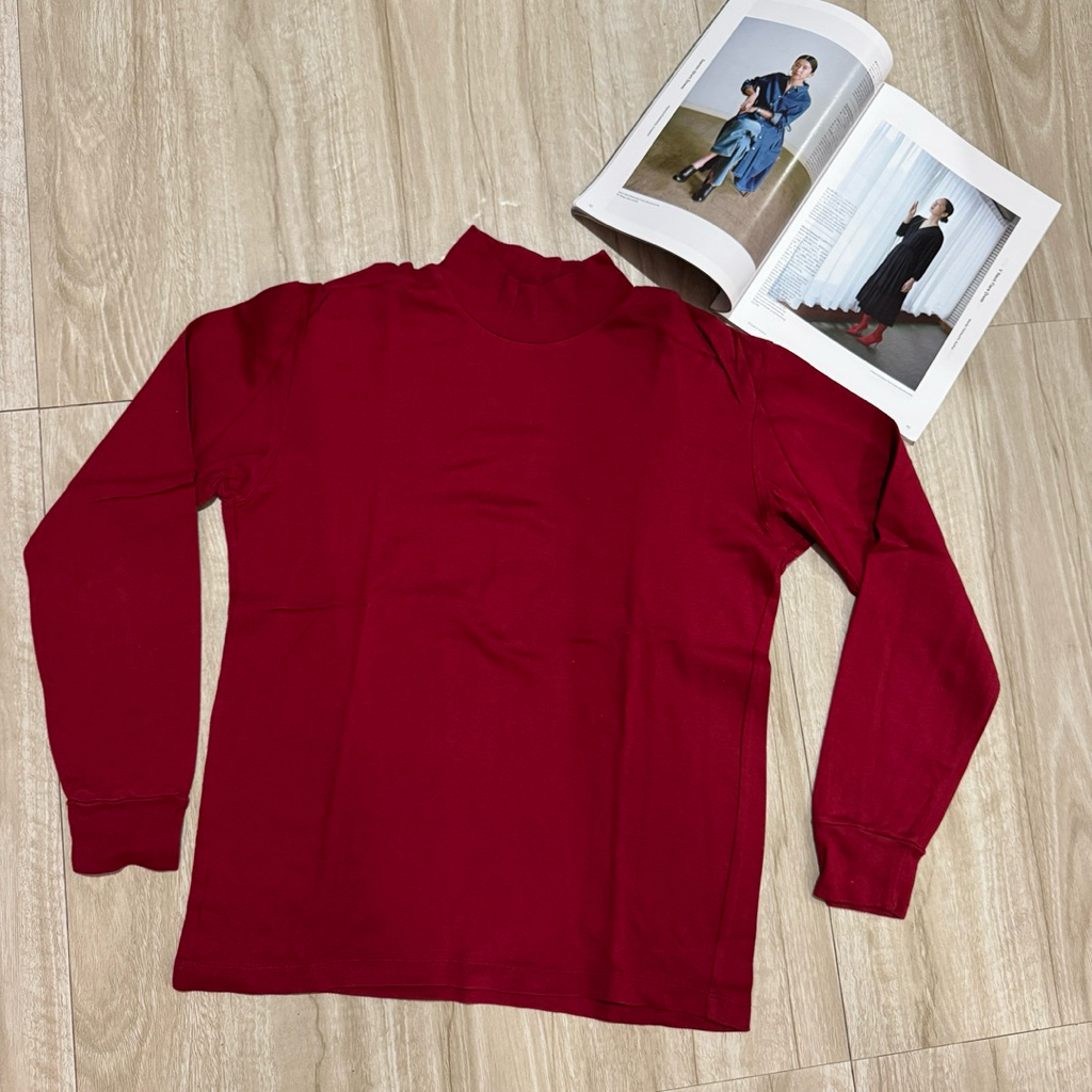 Atasan Uniqlo Preloved Original Brand