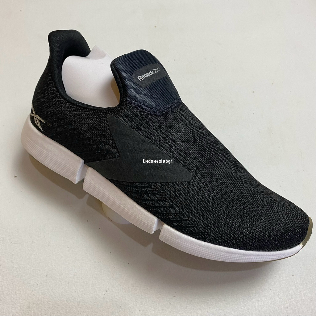 Reebok  dailyfit dmx slip on black