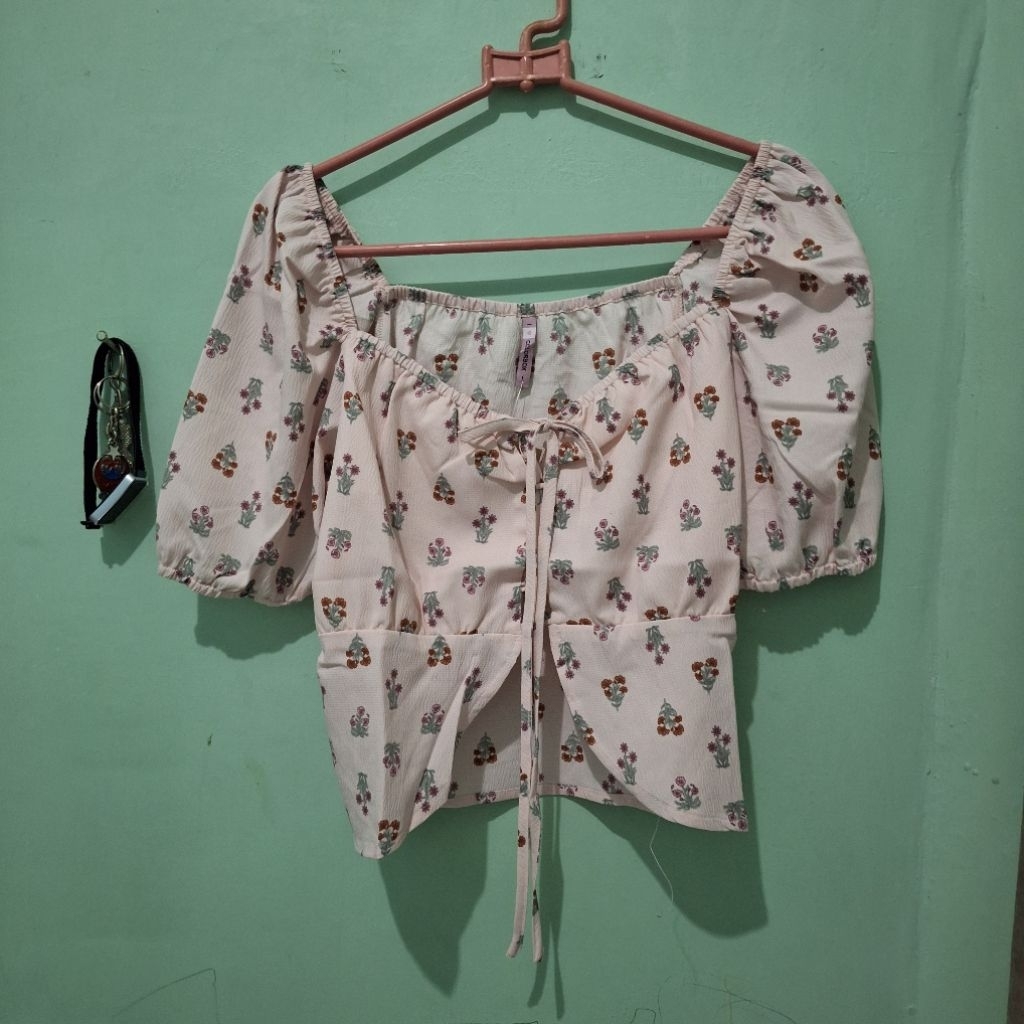 (NEW) COLORBOX Flower Printed Short Sleeve Blouse | Blus Lengan Pendek Motif Bunga COLORBOX
