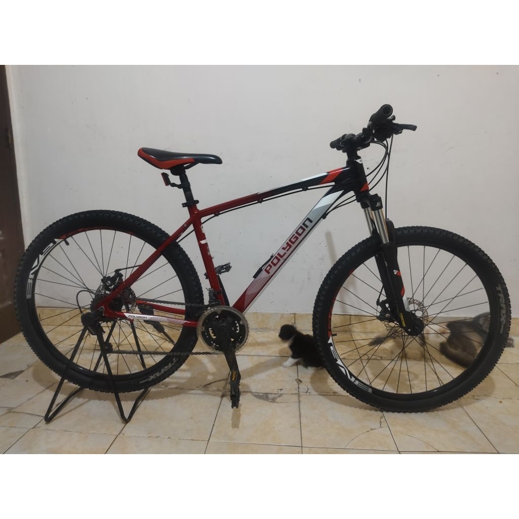 Sepeda Gunung Polygon Casecade 2 ban 27,5 Size M 2019 (bekas pakai)
