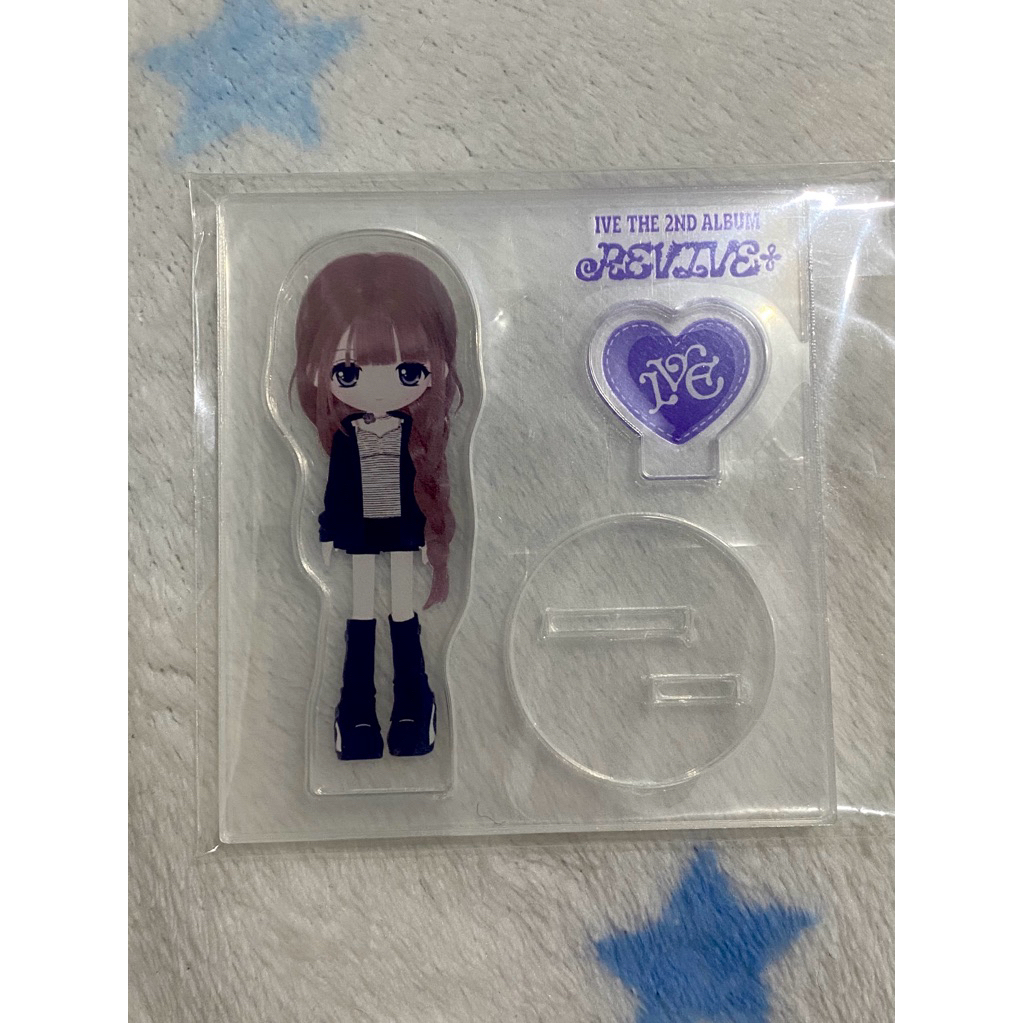 Acrilyc Wonyoung IVE Pre-Order Benefit REVIVE+ “Black Hole” (Loved Ver)