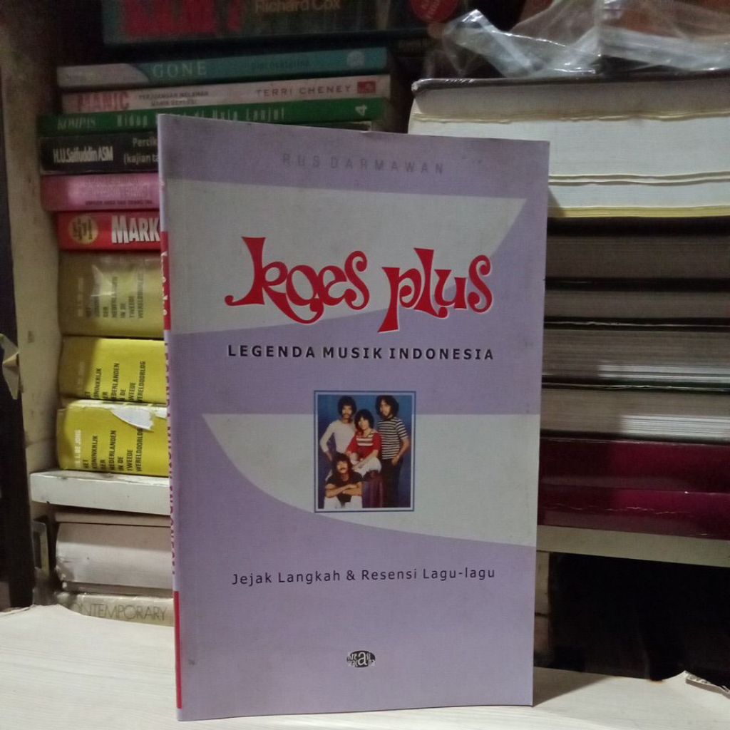 buku koes plus legenda musik Indonesia#Rak hitam