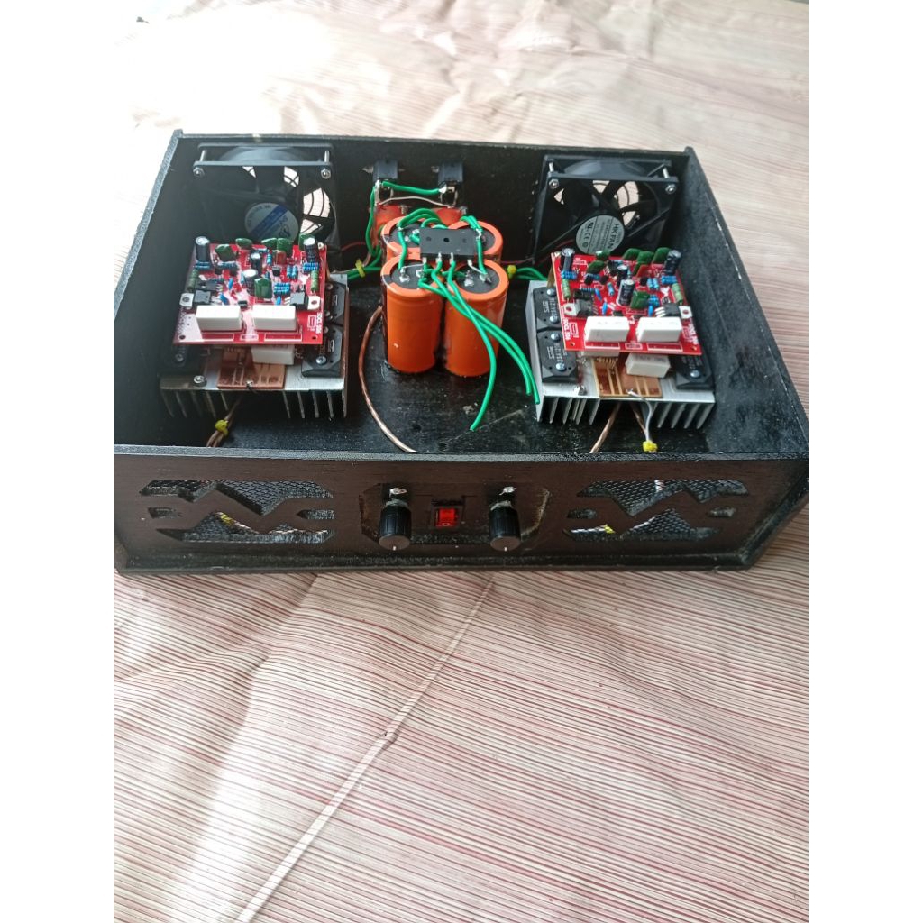 power streo tanpa travo perchanel 2 set pakai sanken. driver socl 506 total 4 set