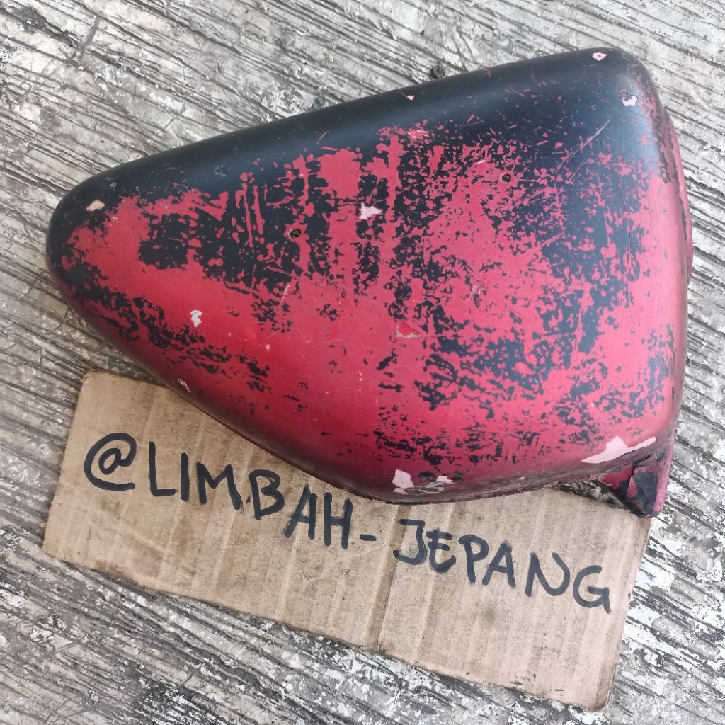 COVER BOX ACCU KANAN KEMPOL AKI CG 100 110 CB 100 125 GADING ORIGINAL SECOND
