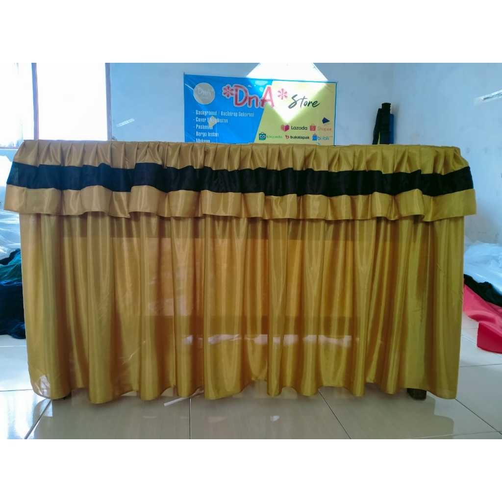 Cover Meja Prasmanan Renda Ukuran 300 x 100 x 100 cm (P x L x T)