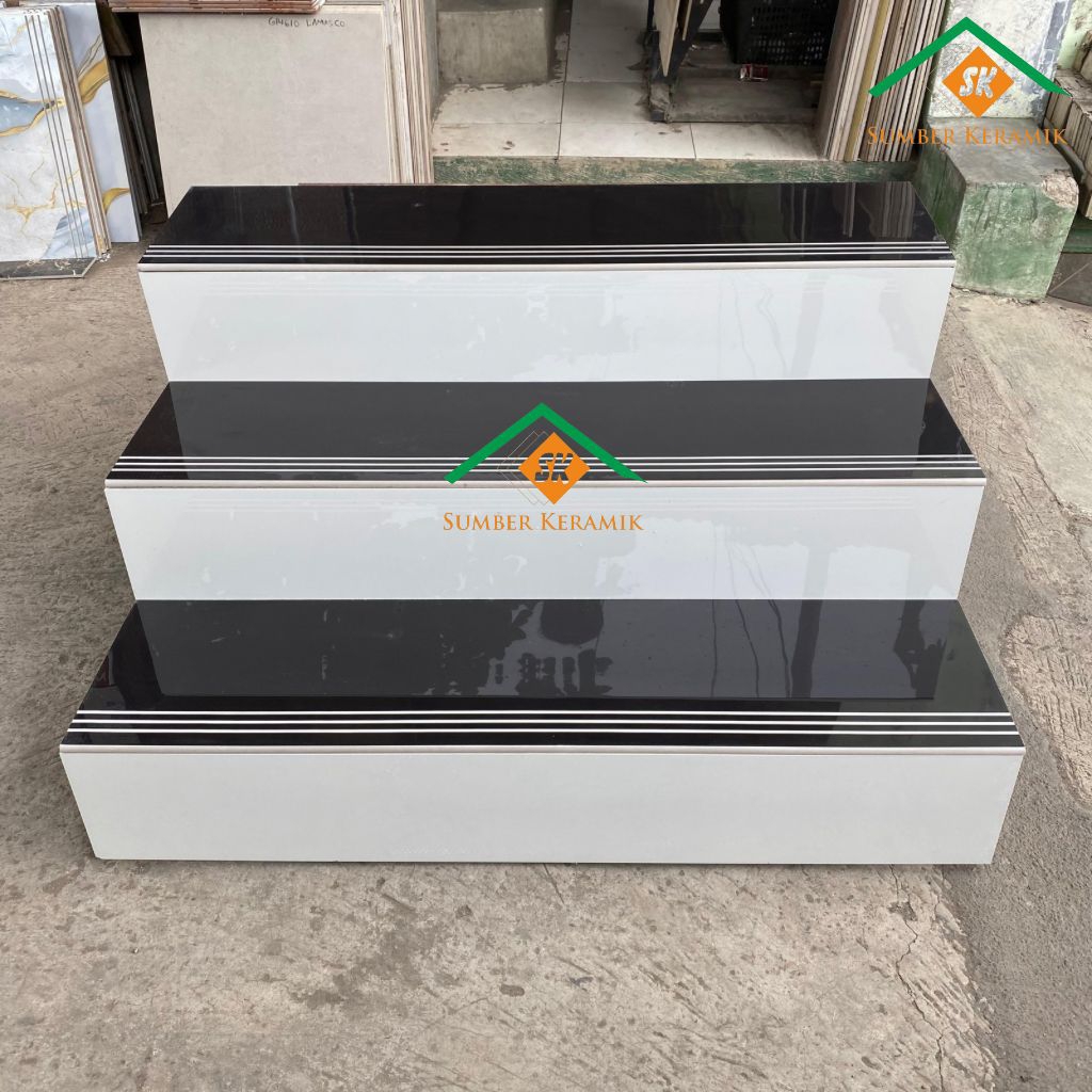 Granit Anak Tangga 1 Set 30x80 - 30x120 Hitam Polos Dinding Putih Glossy