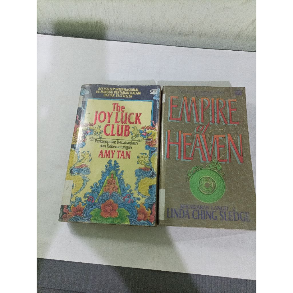 novel terjemahan The Joy Luck Club (Amy Tan)  dan Empire of heaven bagian 2 (Linda Ching Sledge) /pe