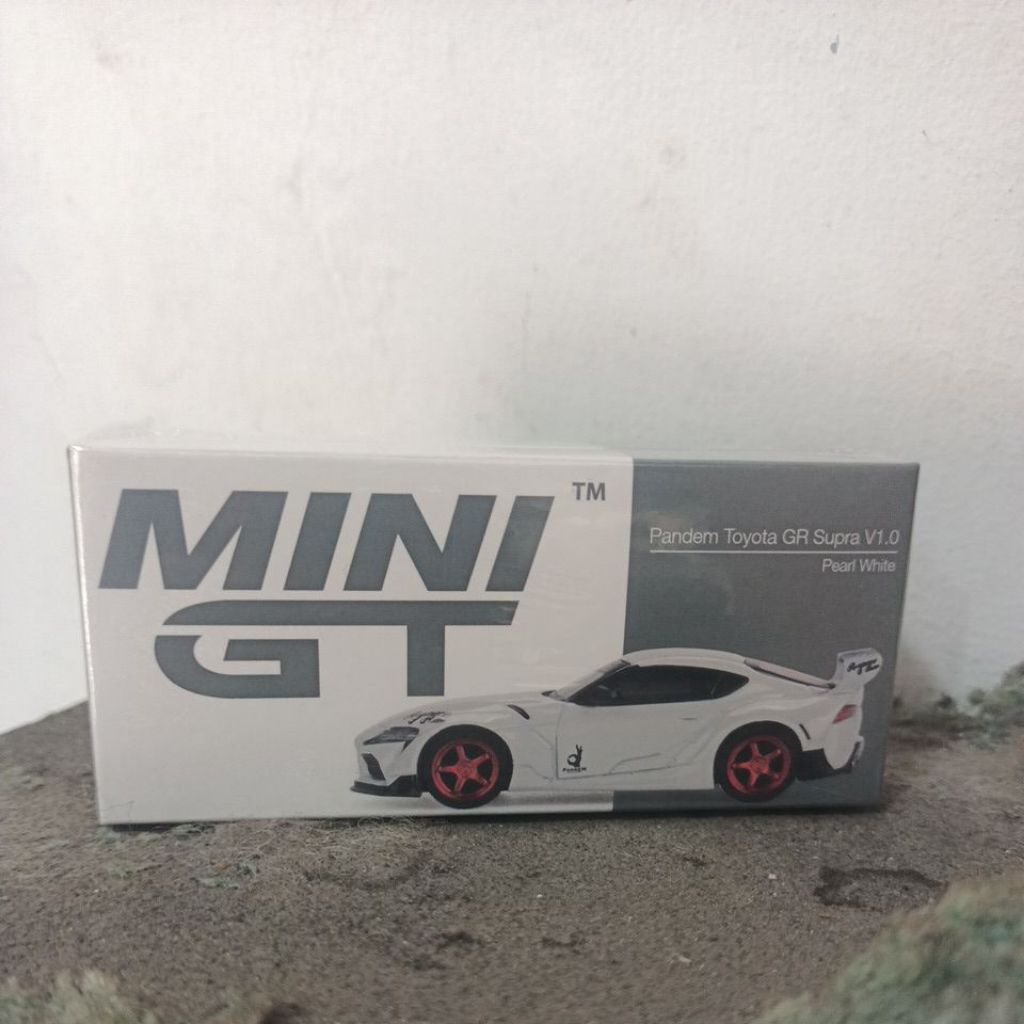 Mini GT//424 Pandem Toyota GR Supra V1.0 Pearl White - Free Protektor