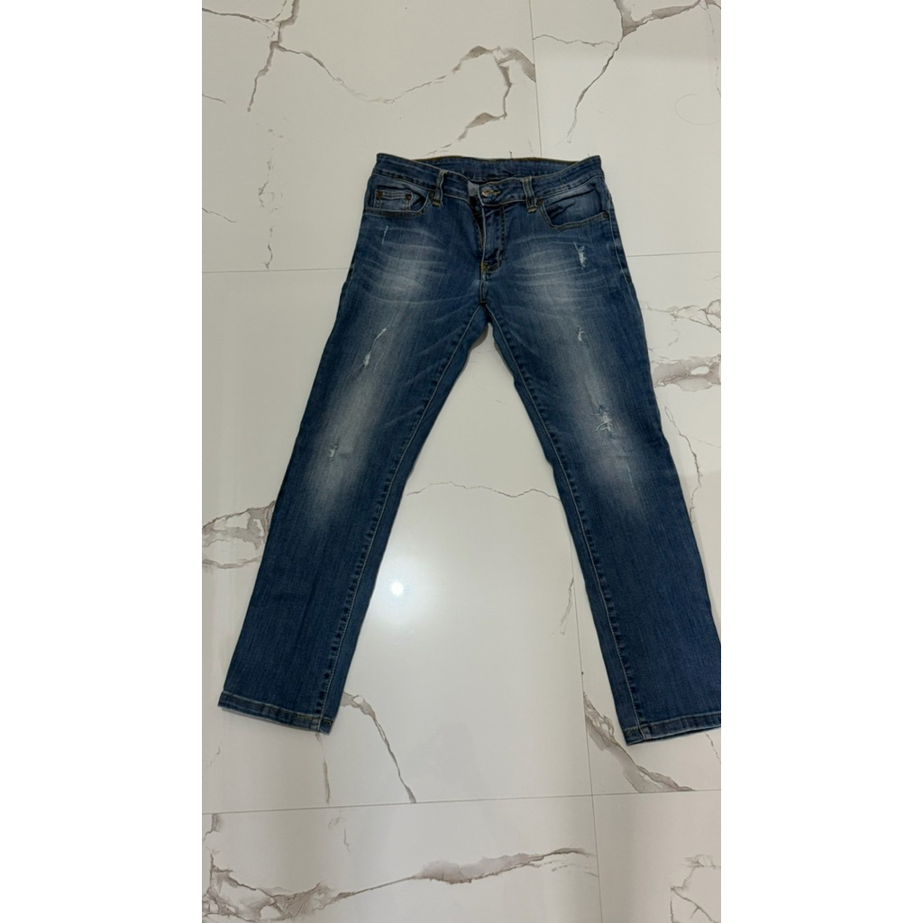 celana jeans Dust Preloved