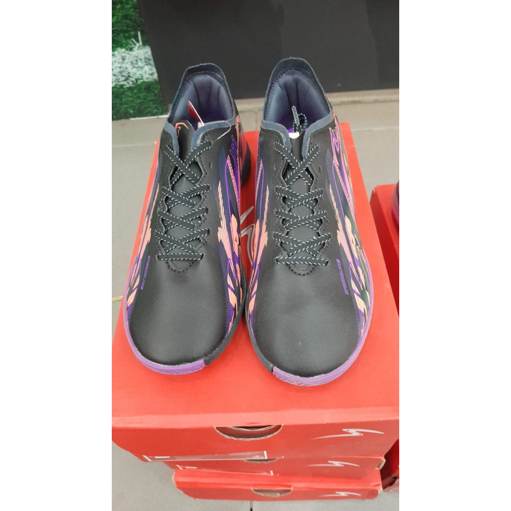 Obral Size 46 only sepatu bola specs
