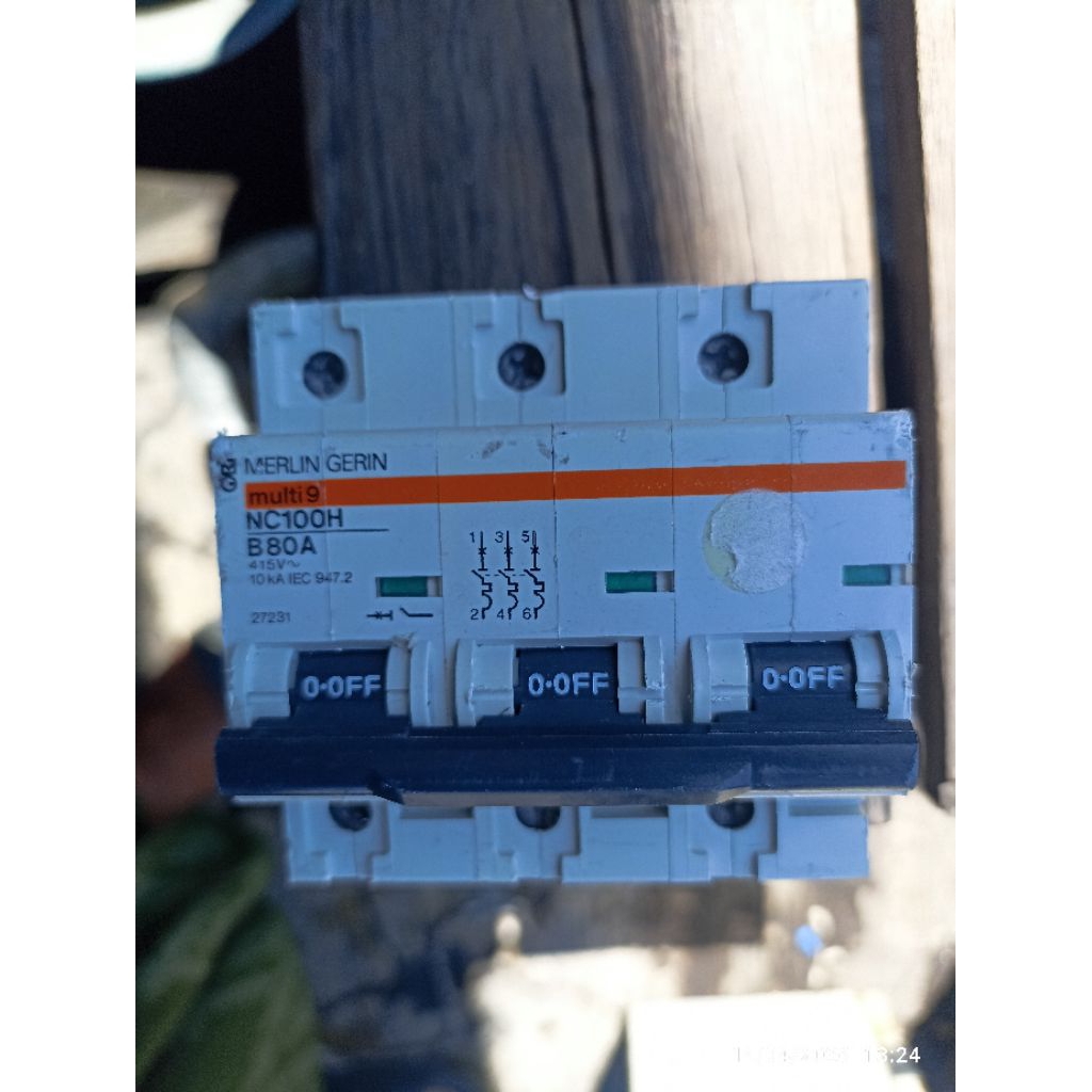 MCB 3PHASE BESAR MERLIN GERIN NC100H B80A/80amper 10KA second ORIGINAL normal polll