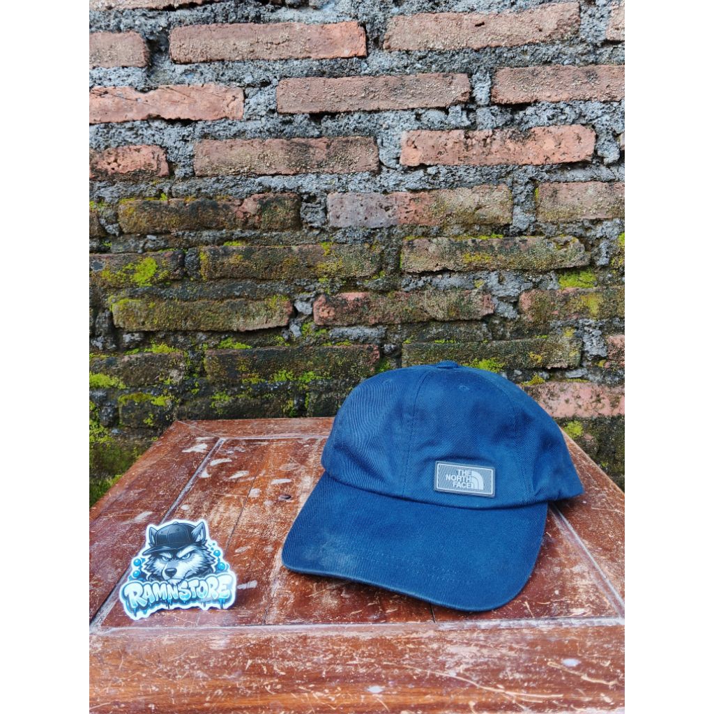 topi the north face