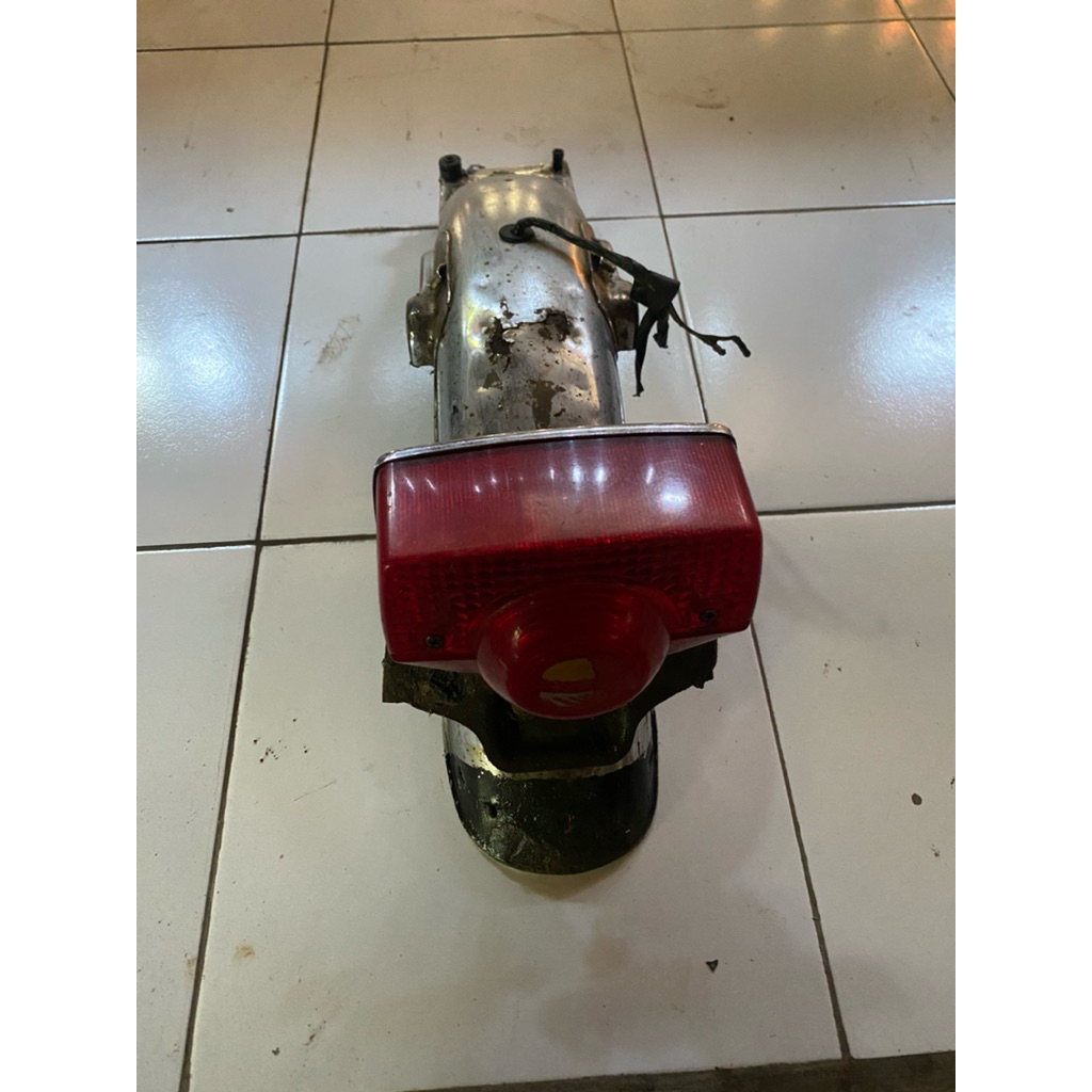 spakbor belakang gl100 k5