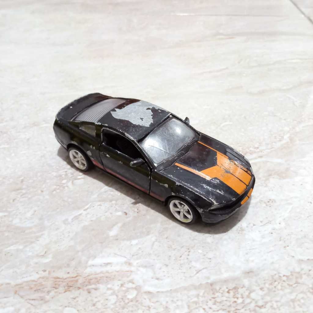 APOLO Diecast Metal Ford Mustang GT Red Black 1.43 Speed Zone Mobil