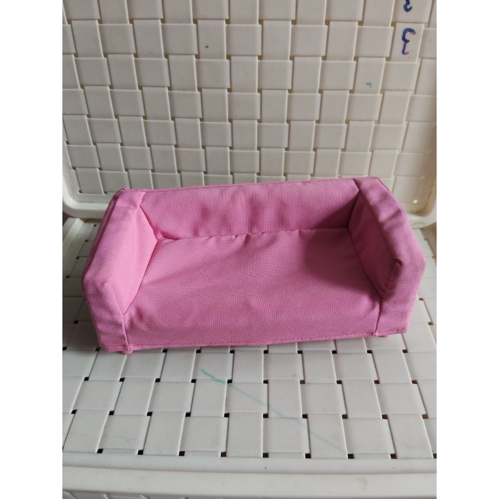 Barbie Sofa IKEA
