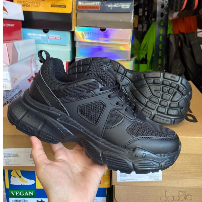 Sepatu astec running liam