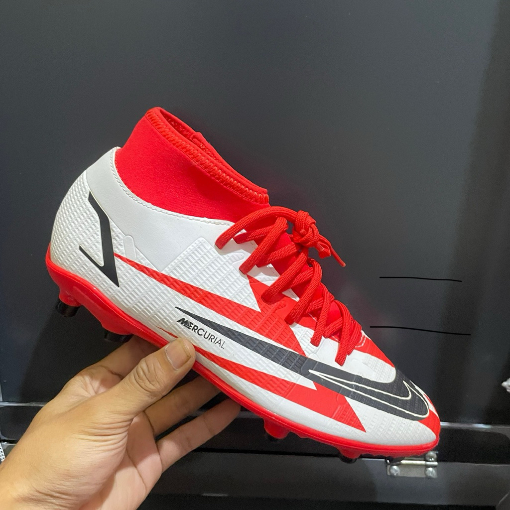 Sepatu bola Nike Original Size 39