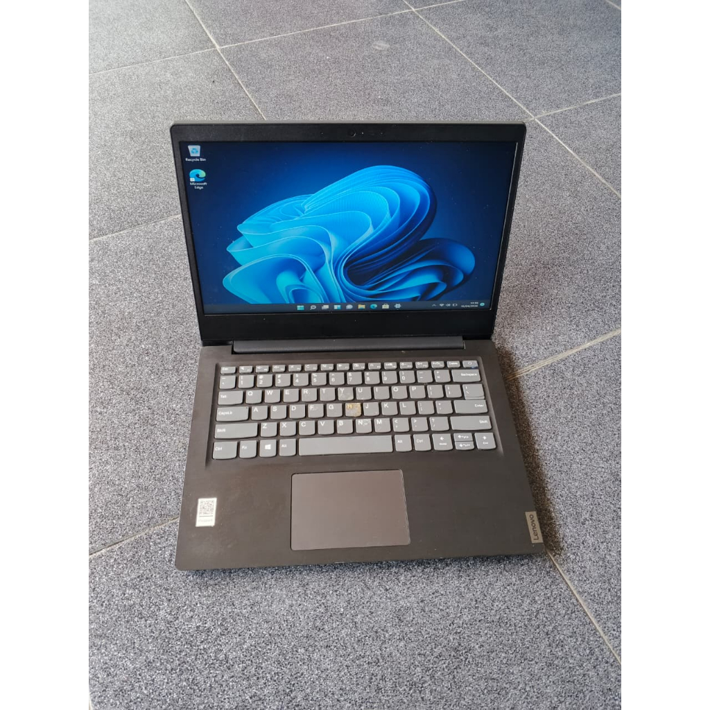LAPTOP LENOVO V14-IIL CORE I3 GEN 10 RAM 4 GB SSD 128 GB