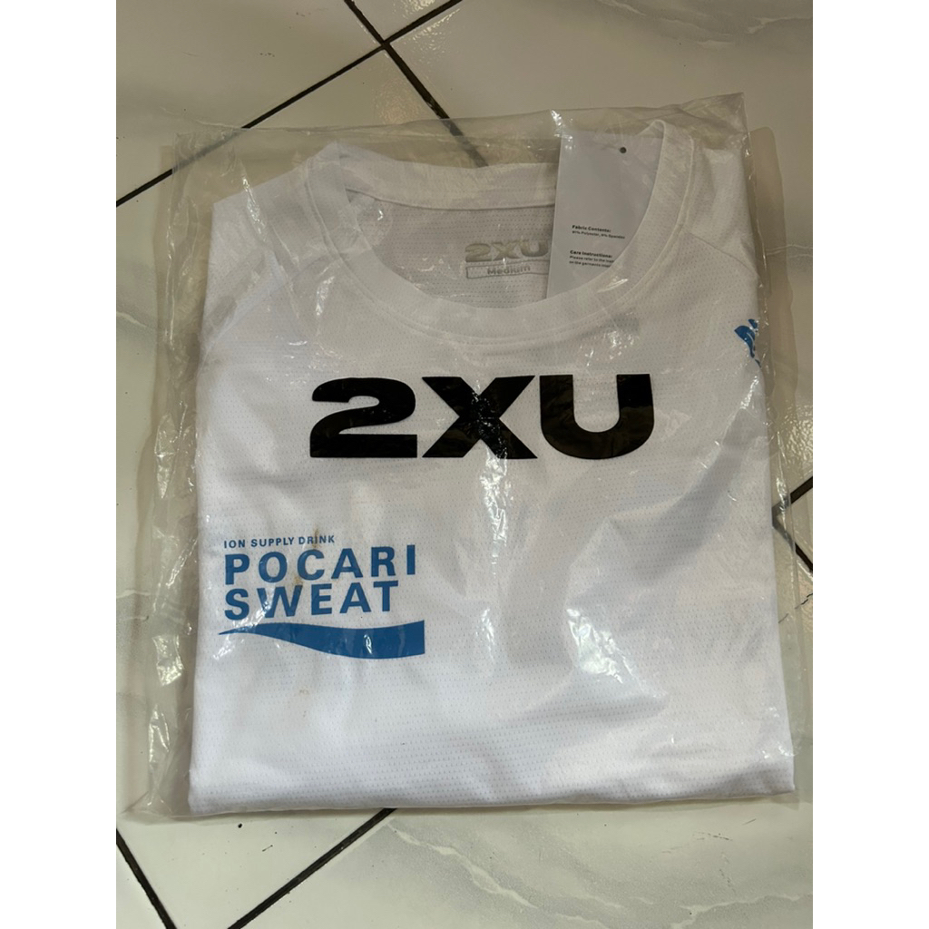 Jersey / Kaos Running 2XU Pocari Sweat Run Indonesia 2025 (Finisher Tee)