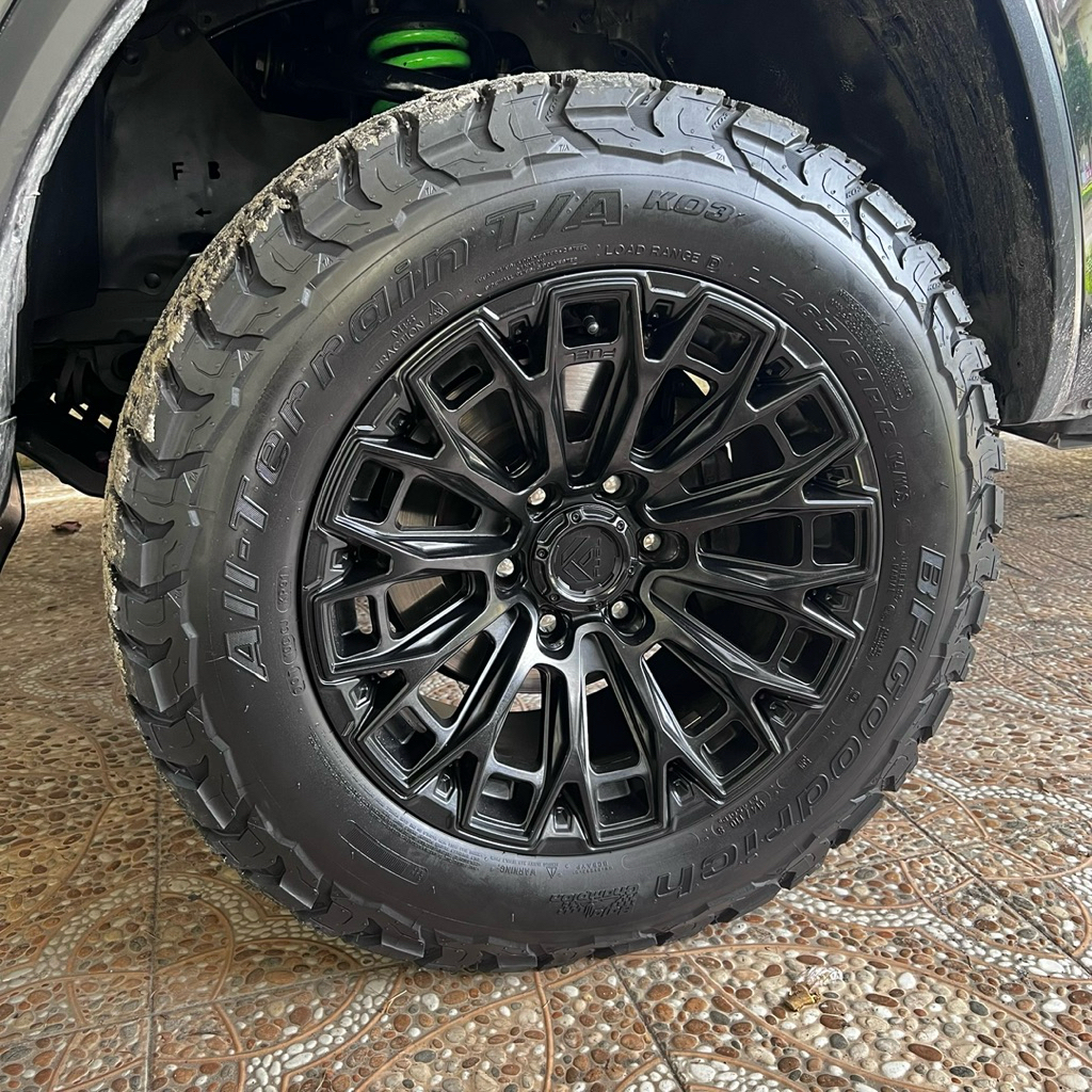 velg fuel trax r18 fortuner ban maxxis razr 265 65 18