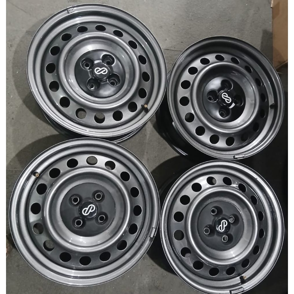 kaleng Velg R16 pcd 100 + dop mulus warna metalgun brio calya sigra raize datsun vios jazz yaris spi