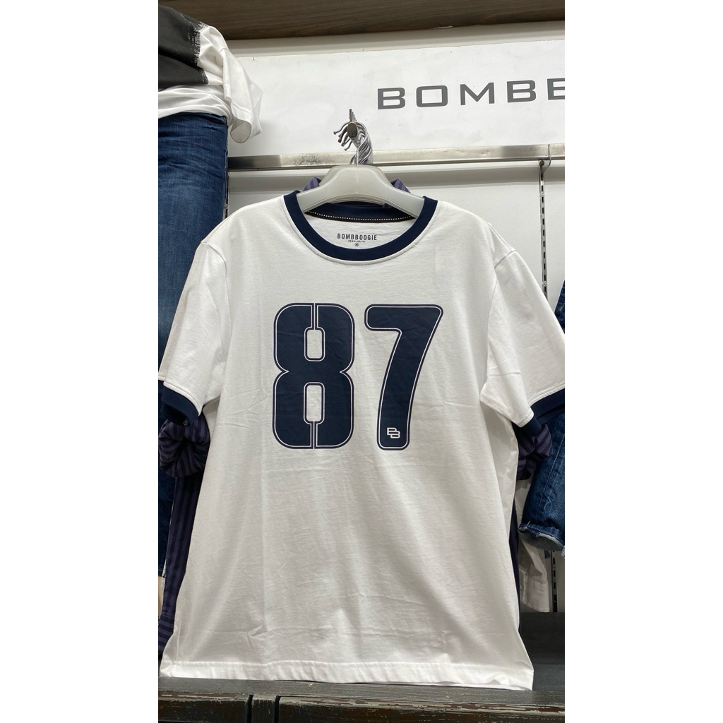 Tshirt List 87 White Navy Bombboogie