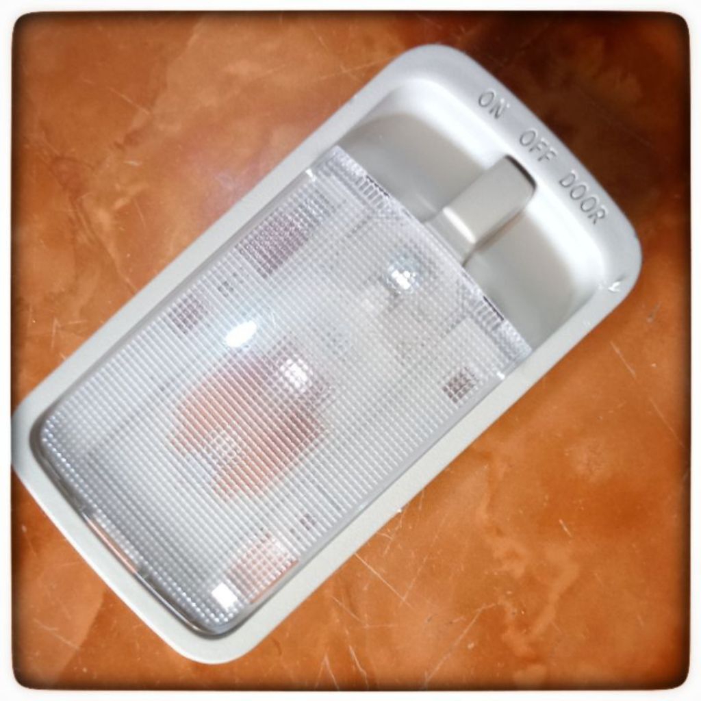 Lampu Plafond Belakang Livina 2007 Up Lampu Kabin Nissan Livina Grand Livina Original
