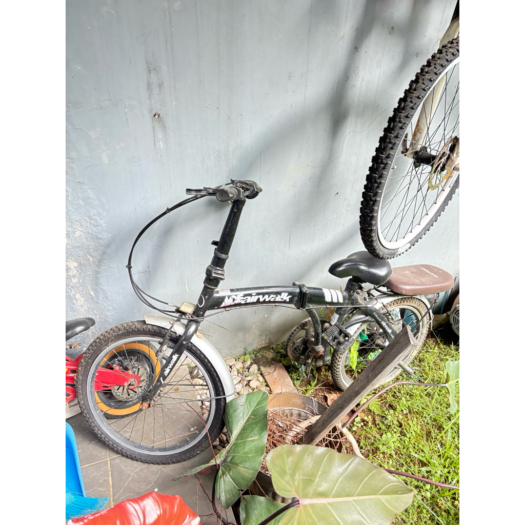 Sepeda Lipat Airwalk ace hardware