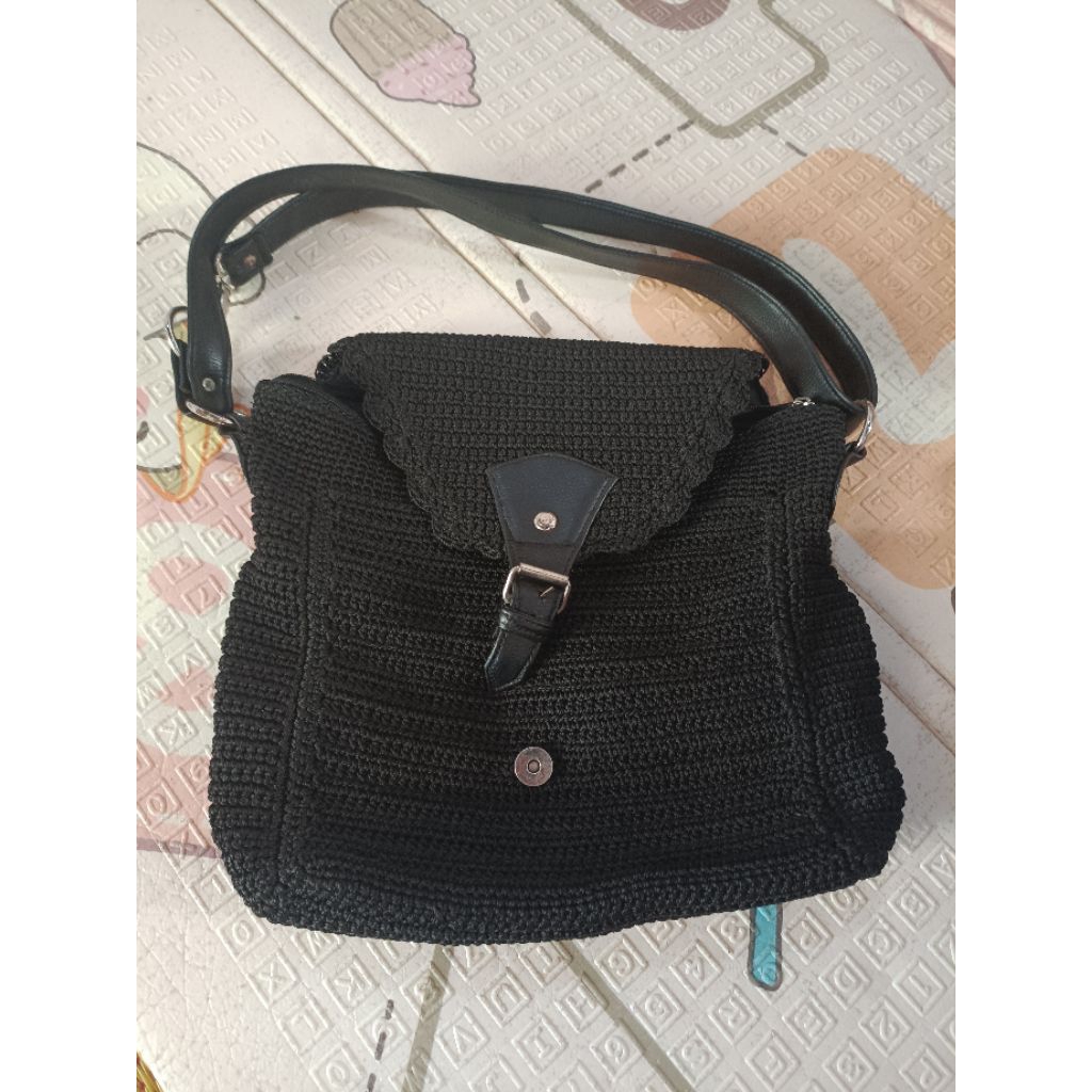 Tas Rajut Selempang Wanita (Preloved)