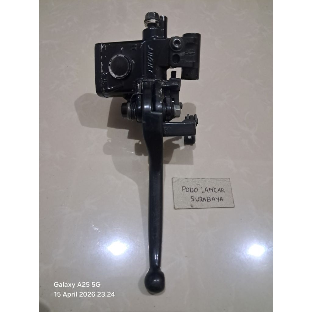 master rem kanan CBS vario 125 old original