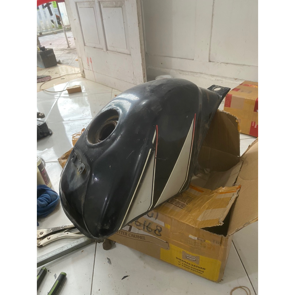 tanki honda cbr 150r old thailand cbr old cbu karburator tenki tank bensin