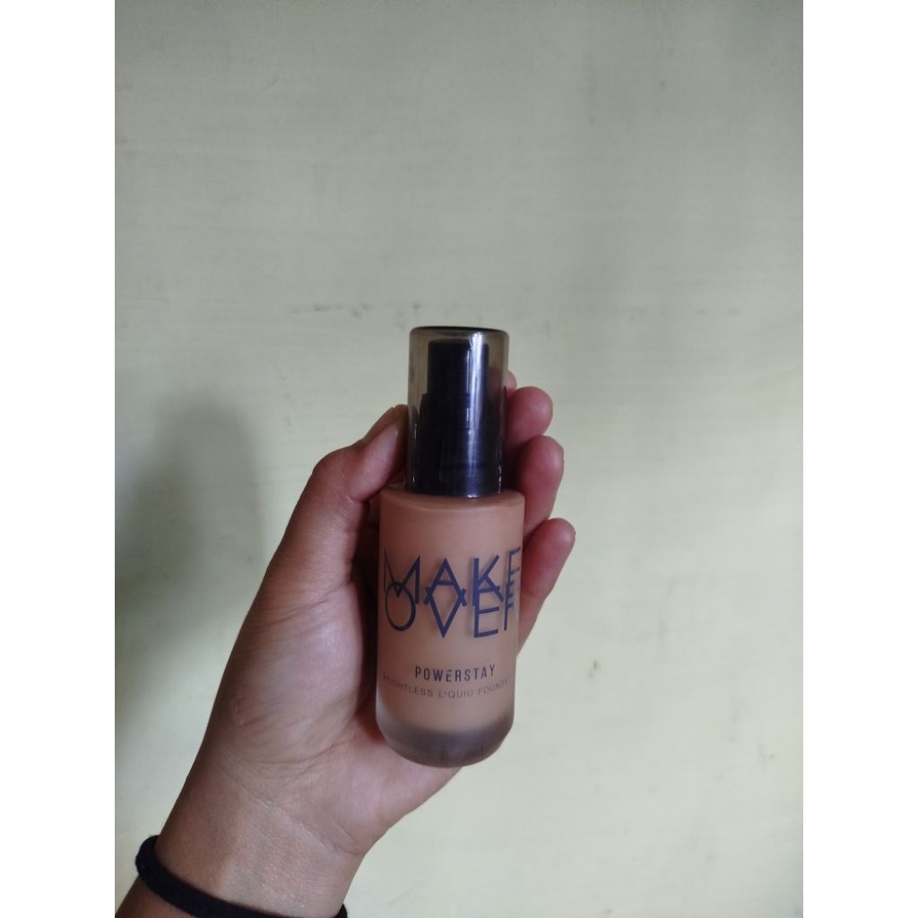 [MAKE OVER] POWERSTAY LIQUID FOUNDATION W42