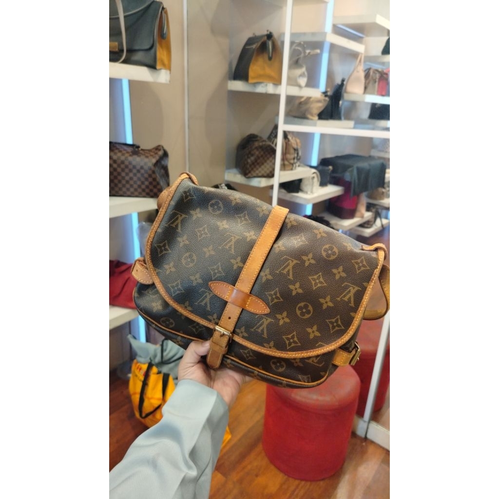 PRELOVED LV SAUMUR MONOGRAM BAG