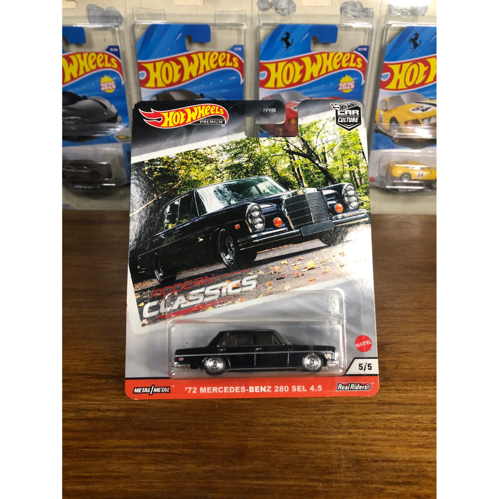 Hot Wheels Premium 72 Mercedes-Benz 280 SEL 4.5 - Modern Classic